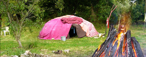 hutte et feu