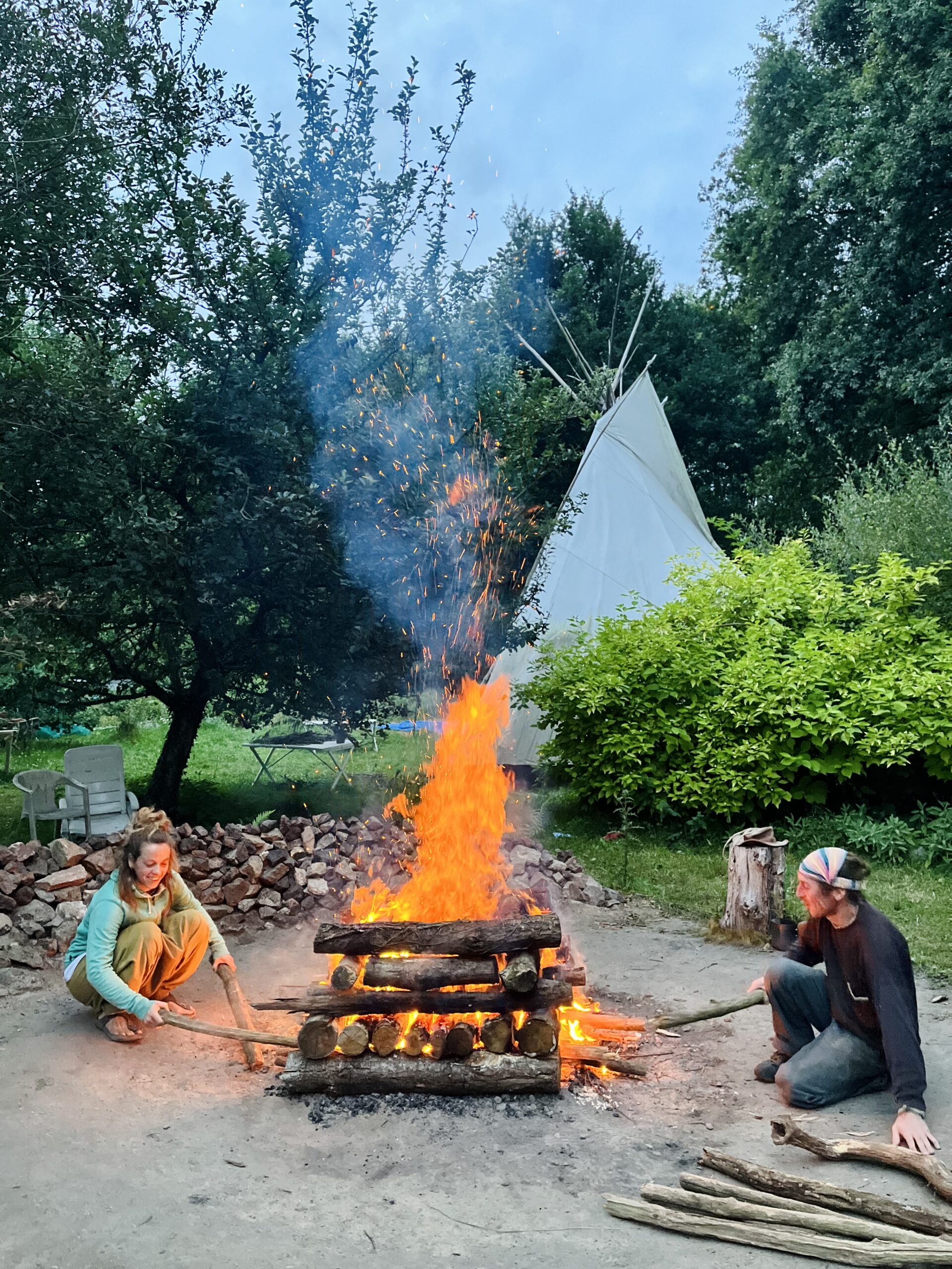 homme du feu tipi, hutte de sudation, inipi
